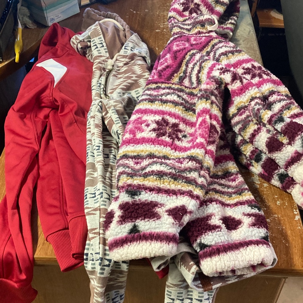 Women’s small lot